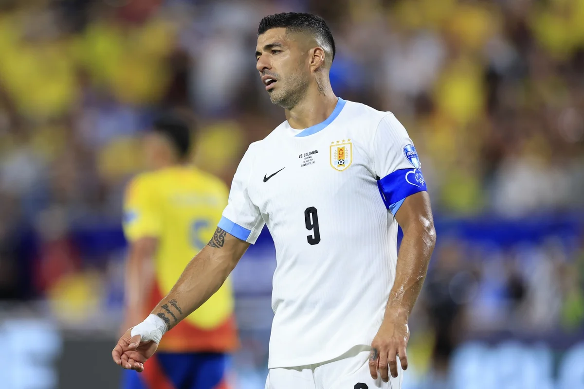 Sem Suárez, Uruguai empata com Cabo Verde e mantém jejum de 36 anos em Copas Sem Suárez, Uruguai empata com Cabo Verde e mantém jejum de 36 anos em Copas