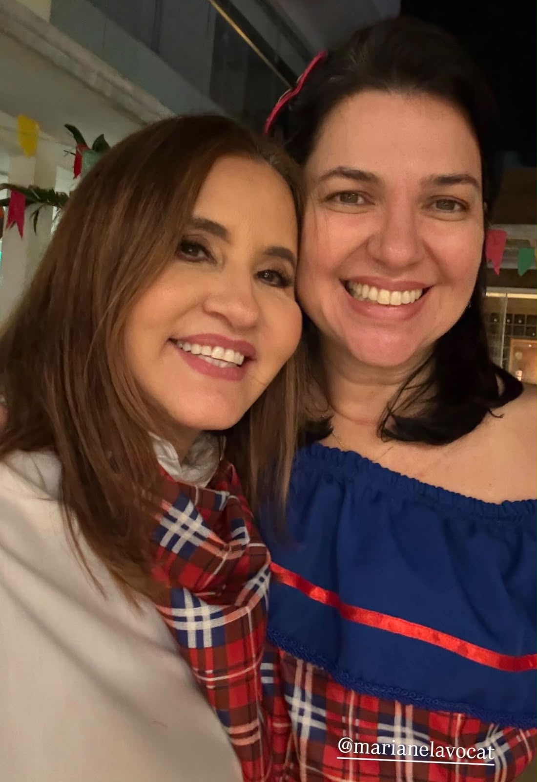 Com políticos famosos, jornalista Sofia Bruneta comemora aniversário na Casa do Rio Com políticos famosos, jornalista Sofia Bruneta comemora aniversário na Casa do Rio