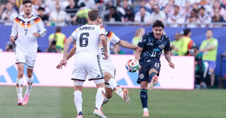“Fui feliz”, diz palmeirense Maurício após fazer gol de pênalti em Neuer