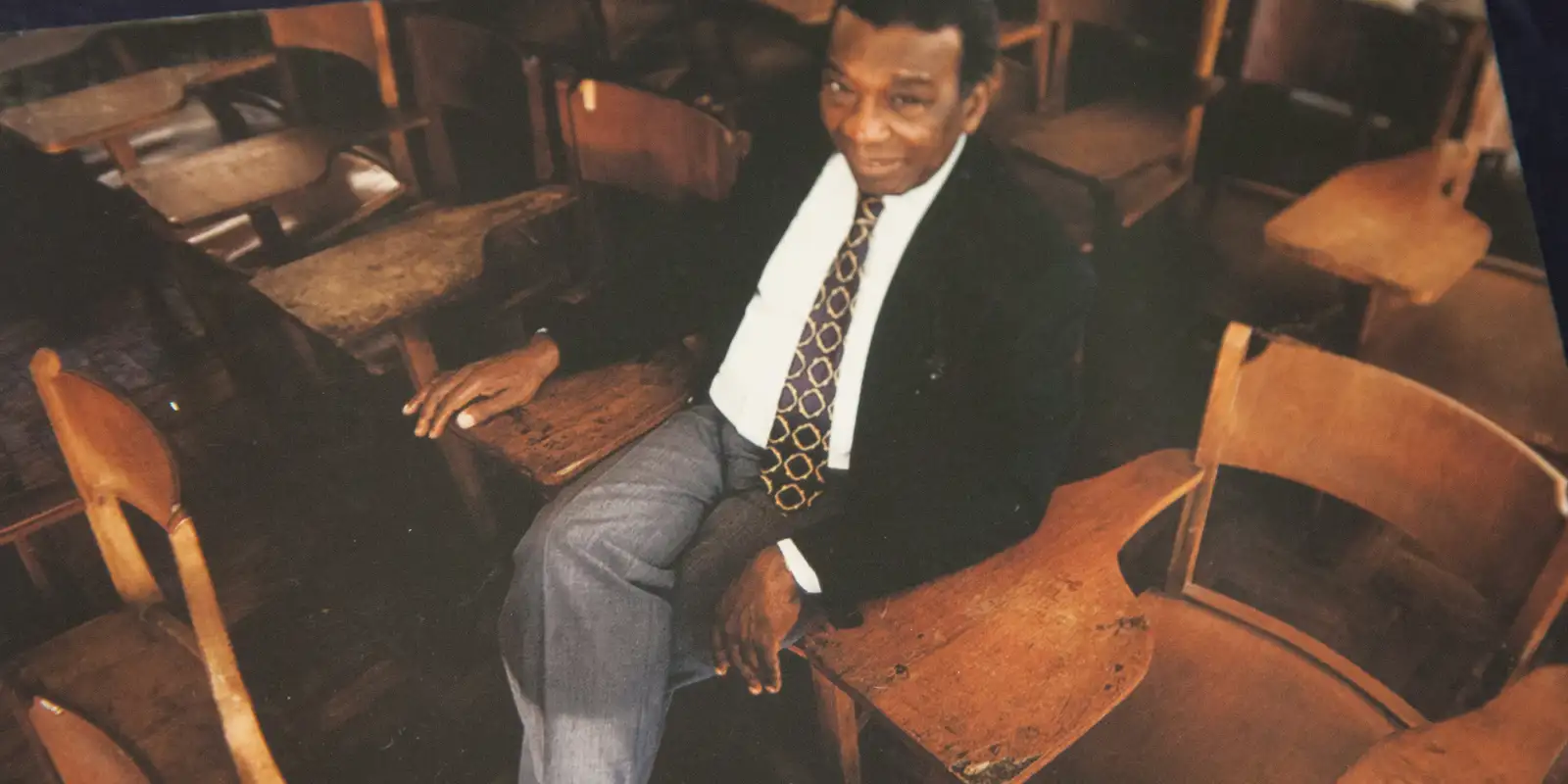 Acervo da USP revela novas faces do pensador negro Milton Santos Acervo da USP revela novas faces do pensador negro Milton Santos