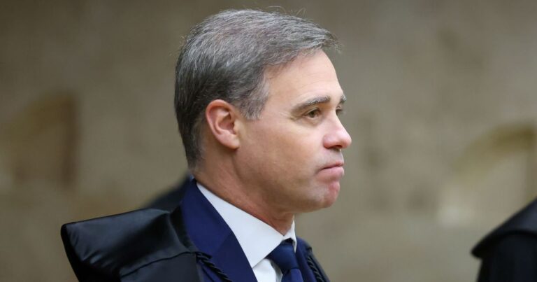 Mendonça amplia poderes com relatoria de casos Master, INSS e Dark Horse