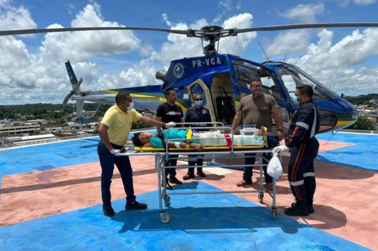 Justiça manda União retomar transporte aéreo para indígenas no Acre Justiça manda União retomar transporte aéreo para indígenas no Acre