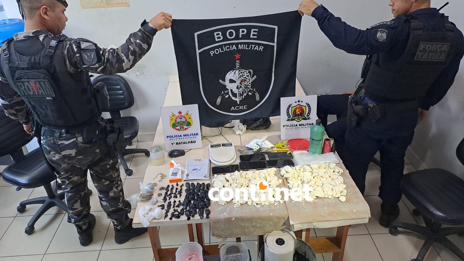 Mandado de prisão revela laboratório de drogas e termina com dois presos