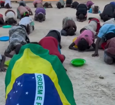 Africanos fazem oração para ver Brasil campeão da Copa de 2026 Africanos fazem oração para ver Brasil campeão da Copa de 2026