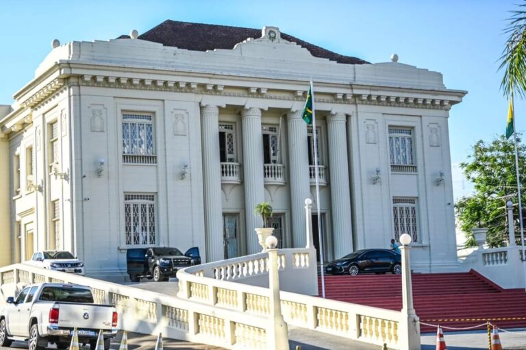 Acre revisa plano de metas e redefine investimentos até 2027