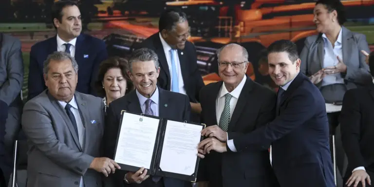 Governo federal lança Plano Safra 2026/2027 de R$ 525,1 bilhões