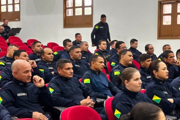 pm (1) Devedores, blogueiras e romances suspeitos: os rumores que dominam a fronteira