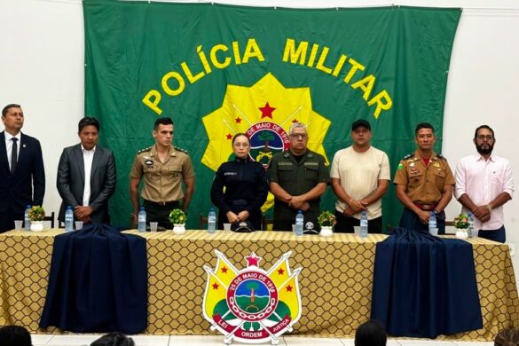 pm (13) Devedores, blogueiras e romances suspeitos: os rumores que dominam a fronteira