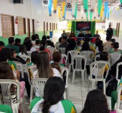 Polícia Militar forma turma do Proerd no Instituto Santa Juliana