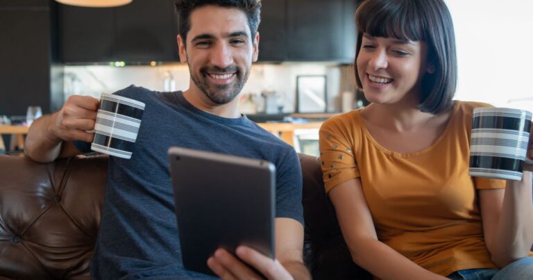 Qual a diferença de plataformas financeiras digitais e bancos tradicionais Qual a diferença de plataformas financeiras digitais e bancos tradicionais