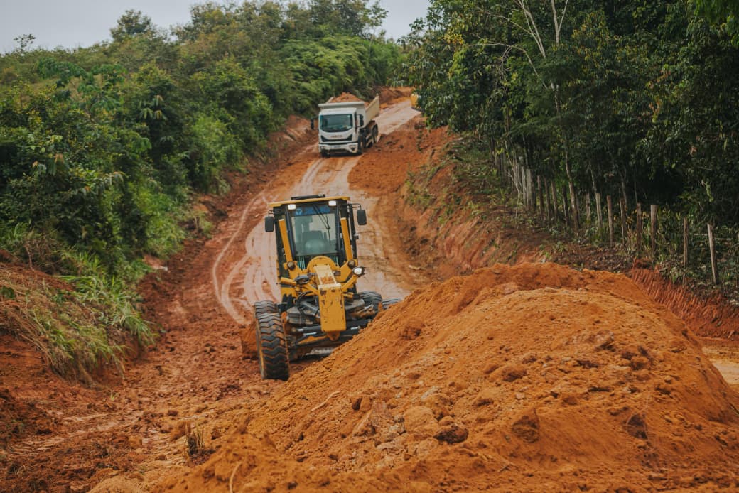 Cruzeiro do Sul acelera recuperação de ramais e amplia acesso para moradores e produtores