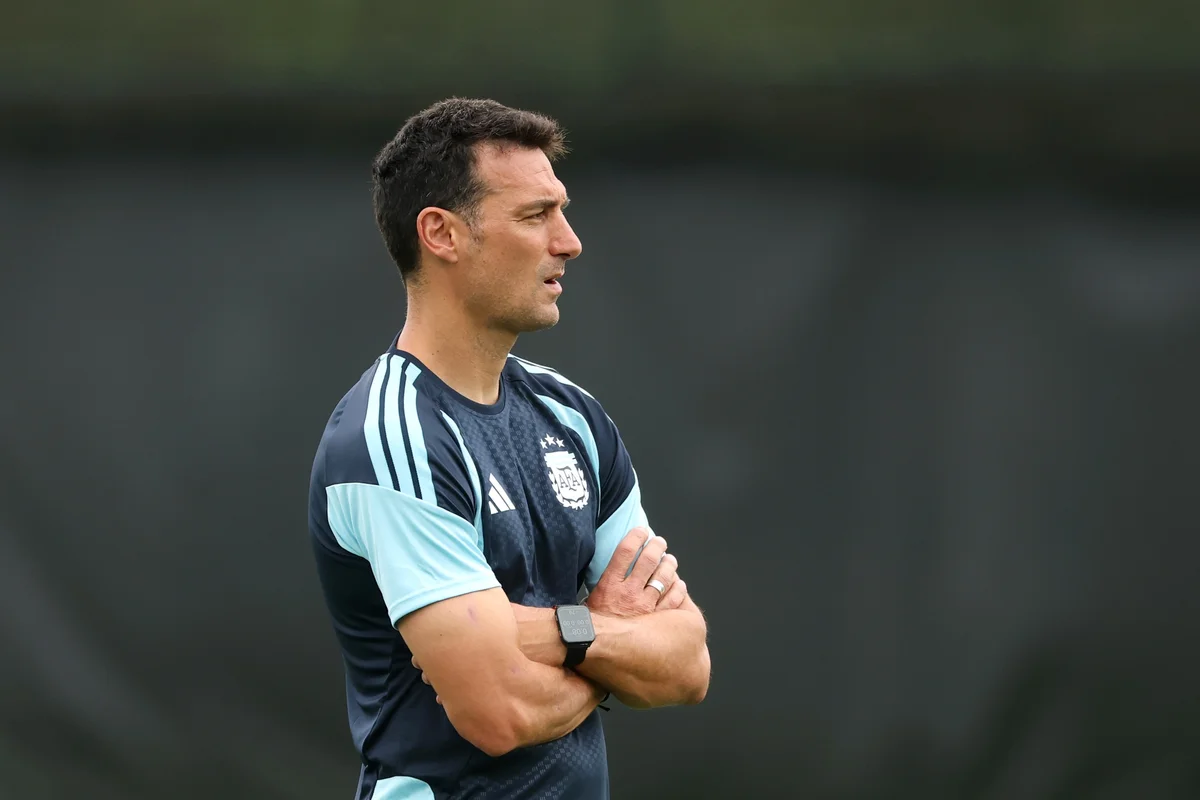 Scaloni minimiza fala de Ancelotti sobre falta de intensidade da Argentina Scaloni minimiza fala de Ancelotti sobre falta de intensidade da Argentina