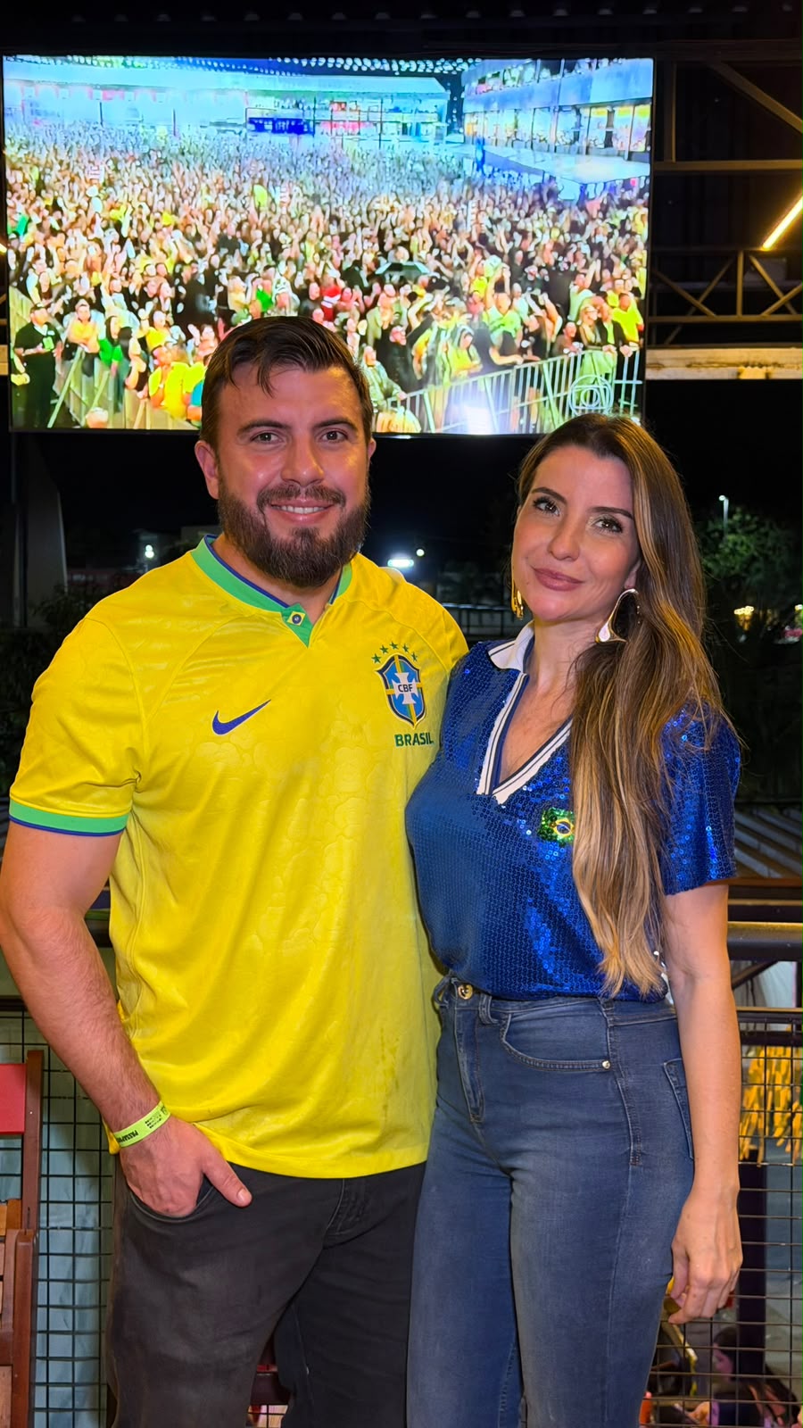Com políticos famosos, jornalista Sofia Bruneta comemora aniversário na Casa do Rio Com políticos famosos, jornalista Sofia Bruneta comemora aniversário na Casa do Rio