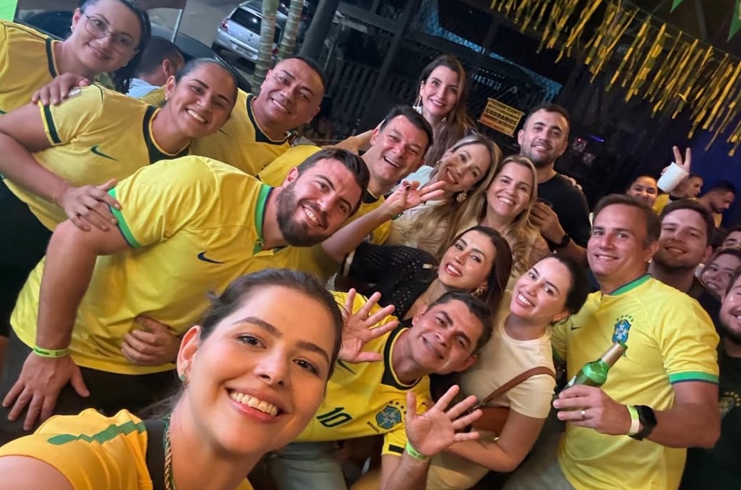 Com políticos famosos, jornalista Sofia Bruneta comemora aniversário na Casa do Rio Com políticos famosos, jornalista Sofia Bruneta comemora aniversário na Casa do Rio