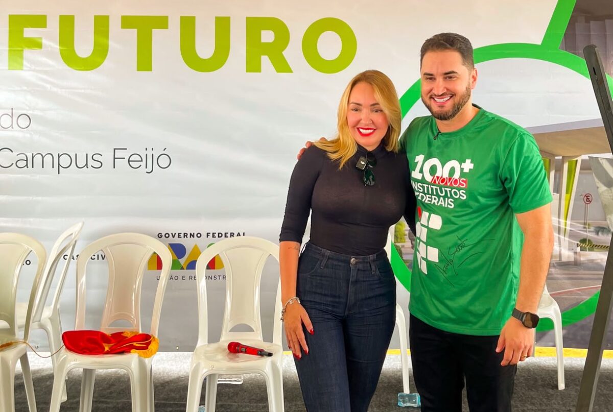 Sula Ximenes é reconhecida pelo Ifac por contribuição à educação em Feijó