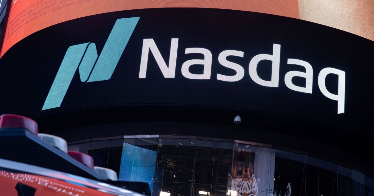 S&P 500 e Nasdaq sobem com estabilização do setor de tecnologia S&P 500 e Nasdaq sobem com estabilização do setor de tecnologia