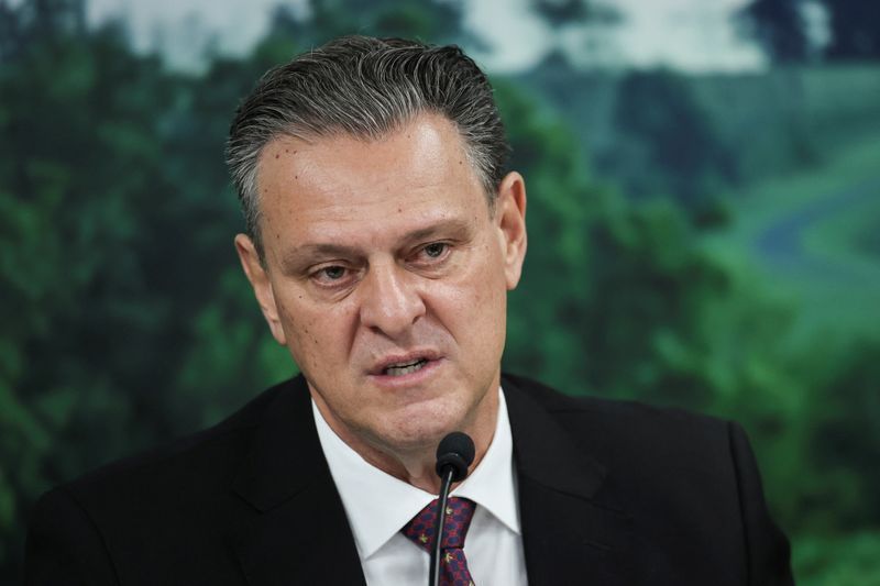 Fávaro acredita em solução para embargo da UE à carne brasileira Fávaro acredita em solução para embargo da UE à carne brasileira