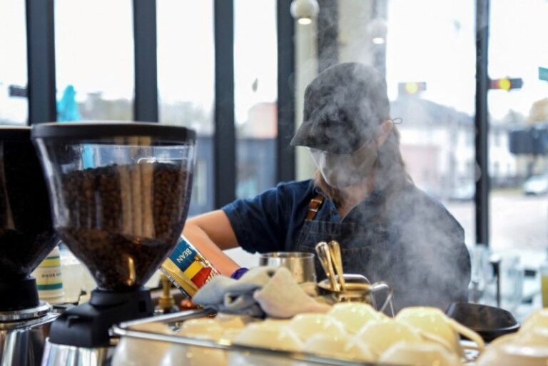 Coquetelaria premium impulsiona café na indústria de bebidas