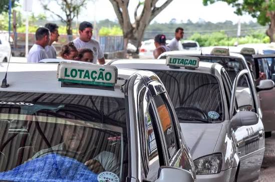 Prefeitura adota táxi-lotação como alternativa após apreensão de ônibus da Ricco