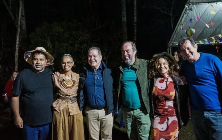 Tião Viana exalta MST, Marina Silva e Lula em publicação nas redes