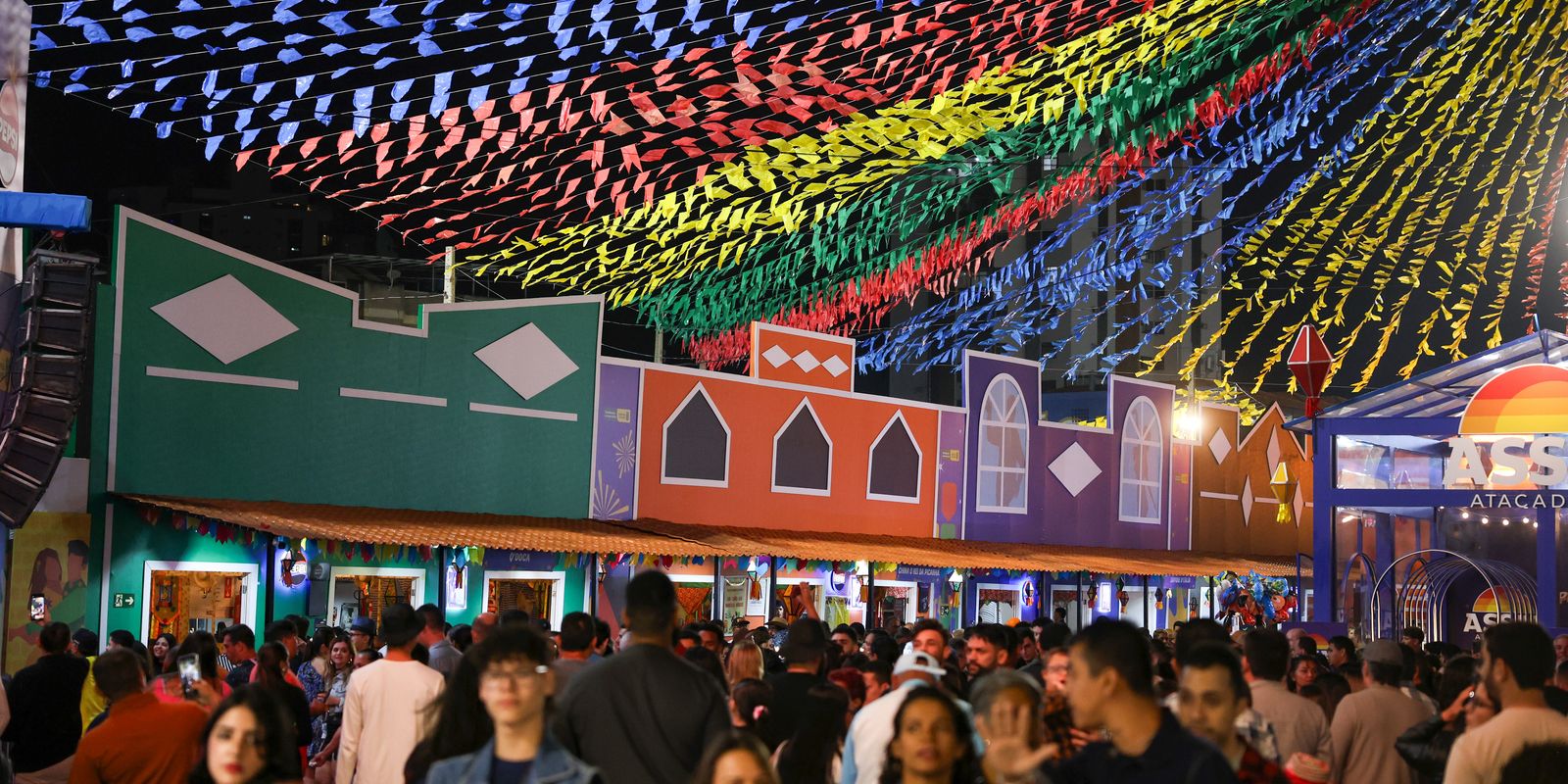 Estudo aponta que 85% dos brasileiros vão participar de festas juninas Estudo aponta que 85% dos brasileiros vão participar de festas juninas