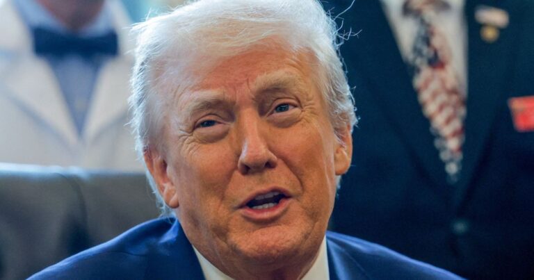 Trump declara mais de US$ 1,4 bi em rendimentos ligados a criptomoedas