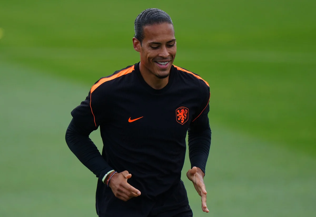 Holanda e Japão estreiam na Copa do Mundo em duelo de ataques eficientes no Texas Holanda e Japão estreiam na Copa do Mundo em duelo de ataques eficientes no Texas