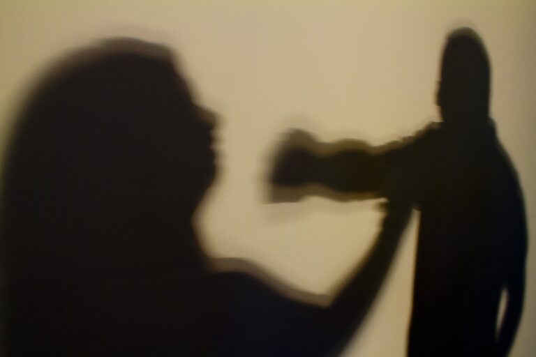 Quase 90% dos casos de violência contra a mulher no Acre ocorreram em casa