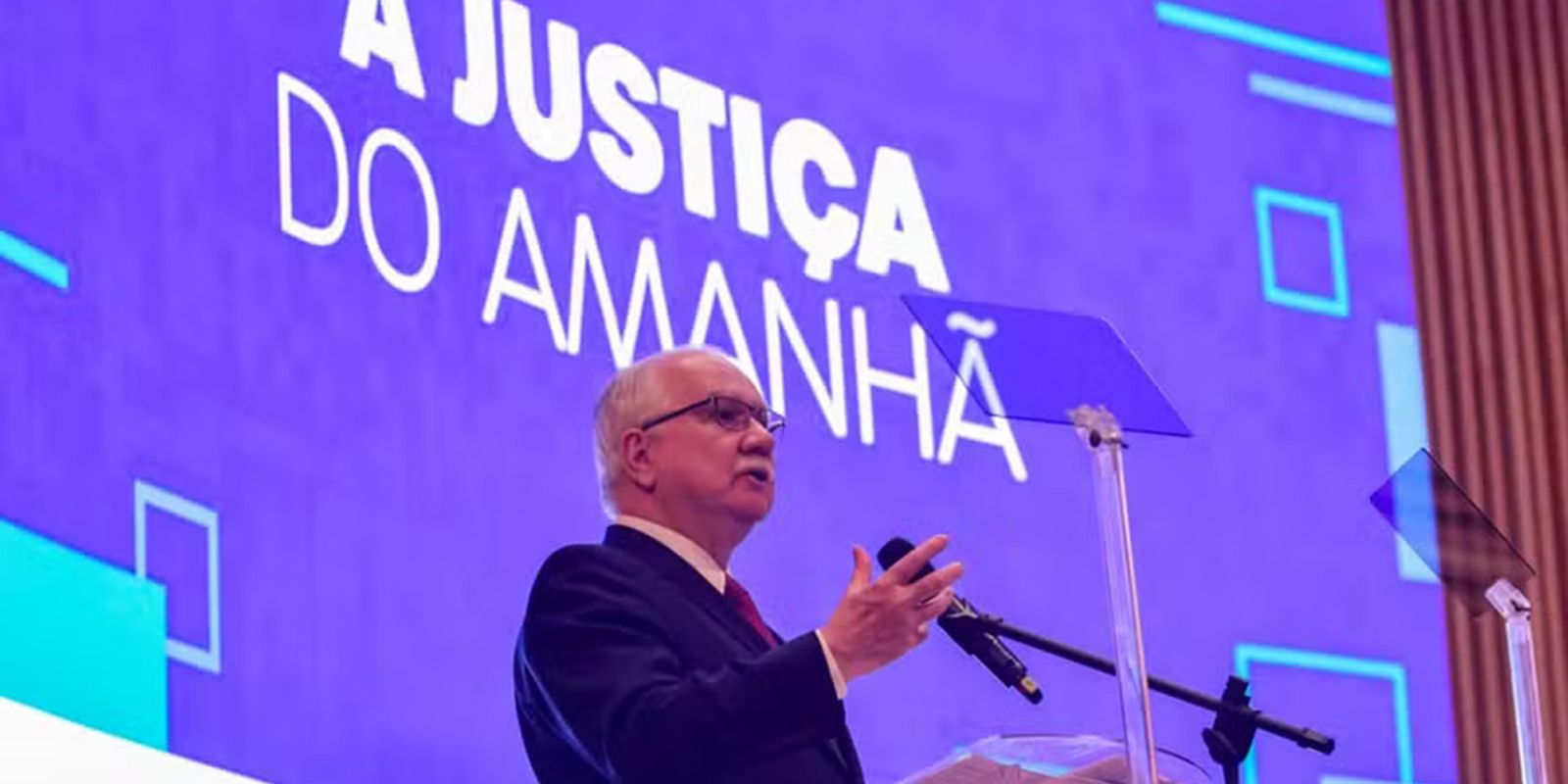 Fachin diz que espera regras do STF para supersalários ainda em junho Fachin diz que espera regras do STF para supersalários ainda em junho