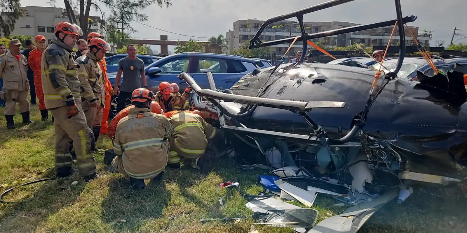Anac investiga se helicóptero que colidiu fazia transporte clandestino Anac investiga se helicóptero que colidiu fazia transporte clandestino