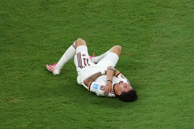 Espanha perde Yéremy Pino por fratura na clavícula para o restante da Copa