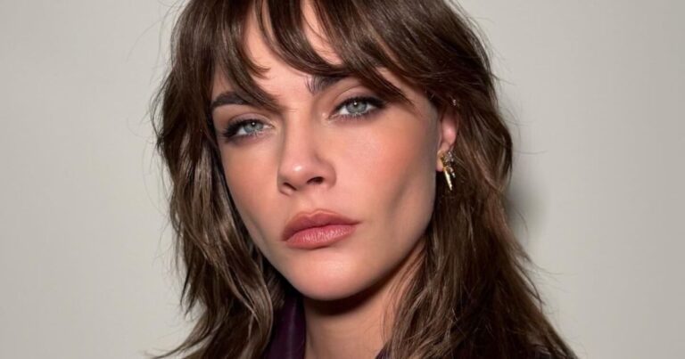 Cara Delevingne lembra de última overdose e ser reanimada por paramédicos