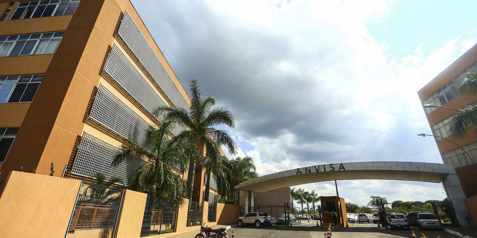 Anvisa determina apreensão de lotes falsificados do Mounjaro Anvisa determina apreensão de lotes falsificados do Mounjaro