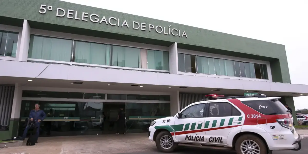 Polícia Civil do DF não indicia Bolsonaro no caso de arma apreendida