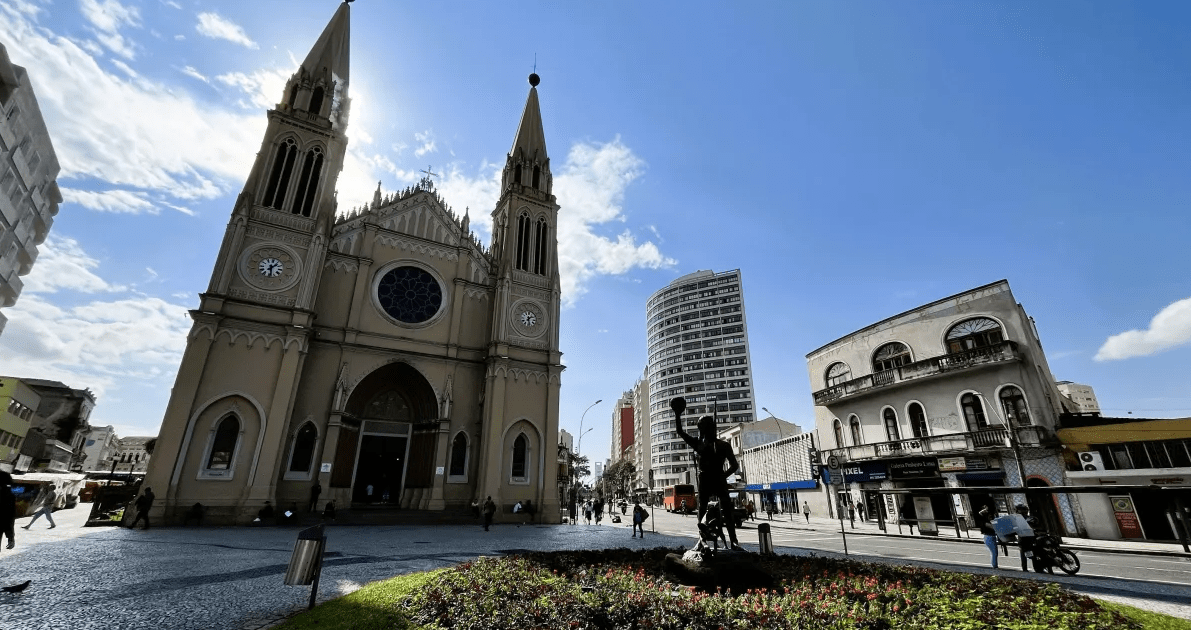 Curitiba tem semana marcada por variações climáticas; veja previsão Curitiba tem semana marcada por variações climáticas; veja previsão