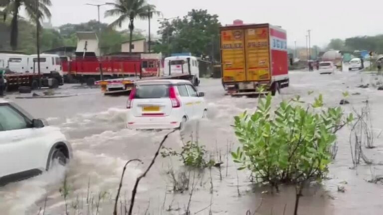 Chuvas provocam desabamentos e deixam seis mortos em Mumbai