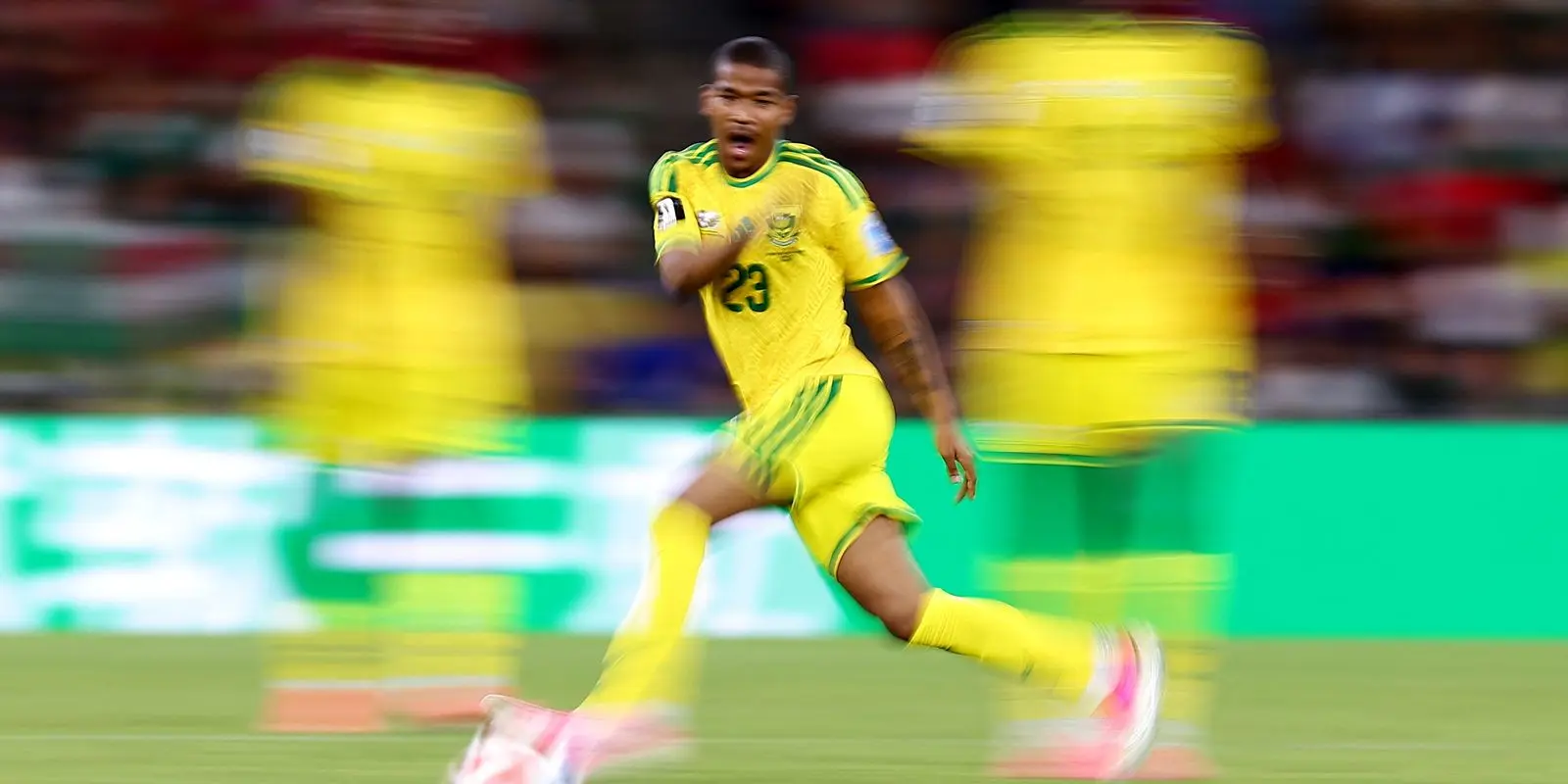 Jayden Adams, jogador da seleção sul-africana, morre aos 25 anos Jayden Adams, jogador da seleção sul-africana, morre aos 25 anos