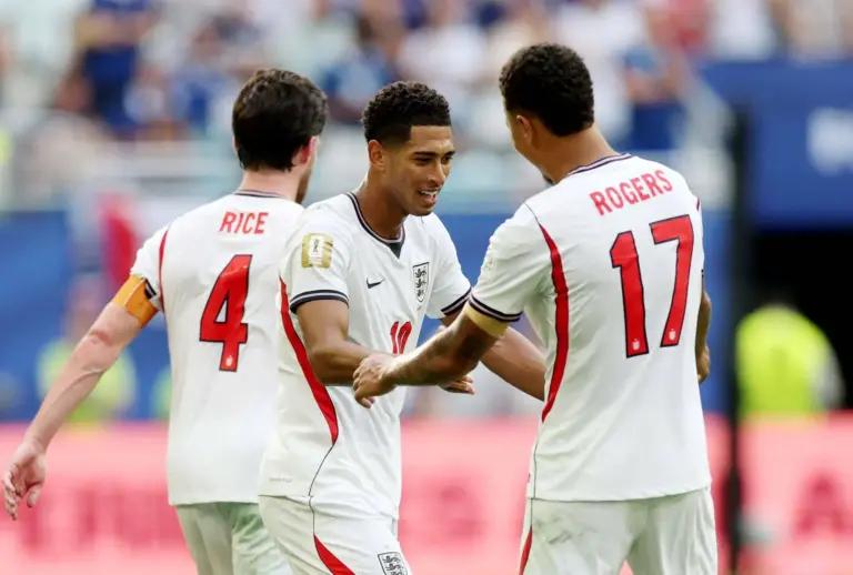 Inglaterra fica em 3º lugar na Copa do Mundo após vitória por 6 x 4 sobre a França