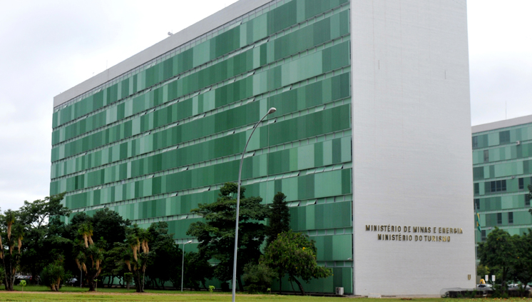 Setor elogia plano nacional de mineração, mas pede instrumentos de execução Setor elogia plano nacional de mineração, mas pede instrumentos de execução