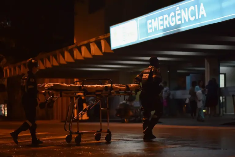 Homem de 46 anos sofre mal súbito e morre na recepção externa do Hospital