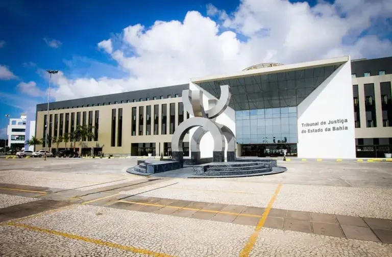Justiça afasta secretário e vereador de Salvador por suspeita de fraude