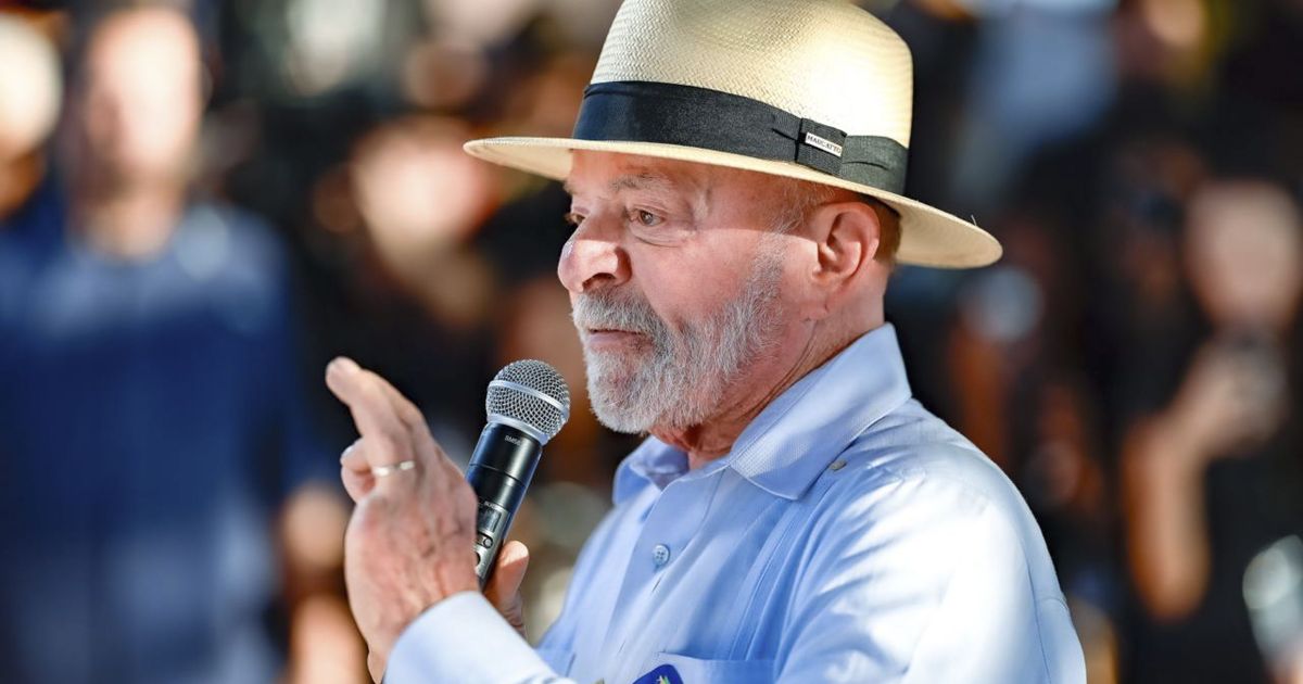 Procuradoria vê propaganda antecipada em fala de Lula sobre ex-ministras Procuradoria vê propaganda antecipada em fala de Lula sobre ex-ministras