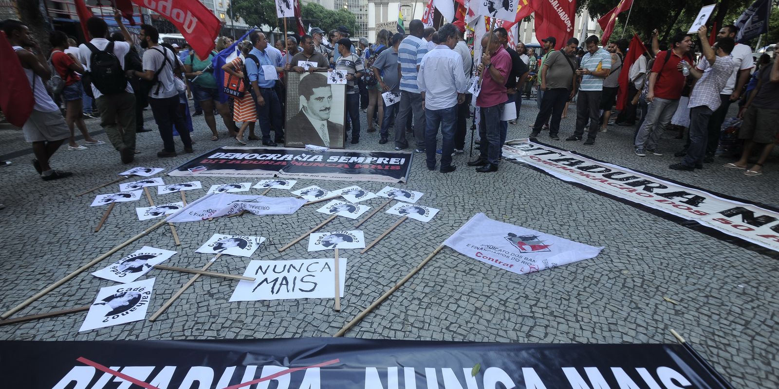 Estado pede desculpas por desaparecimento de aluno da UnB na ditadura Estado pede desculpas por desaparecimento de aluno da UnB na ditadura