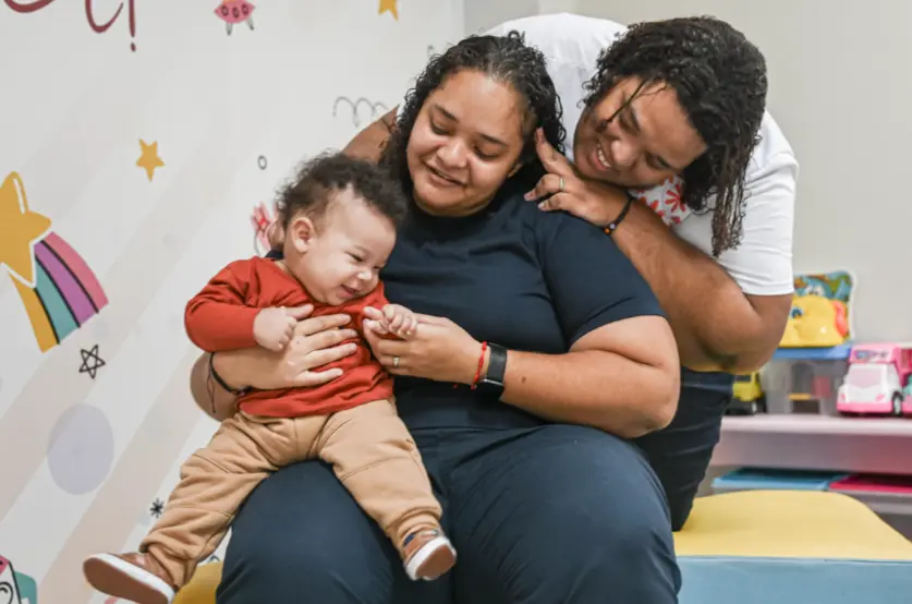 Casal do Acre adota recém-nascido e realiza sonho após entrega voluntária