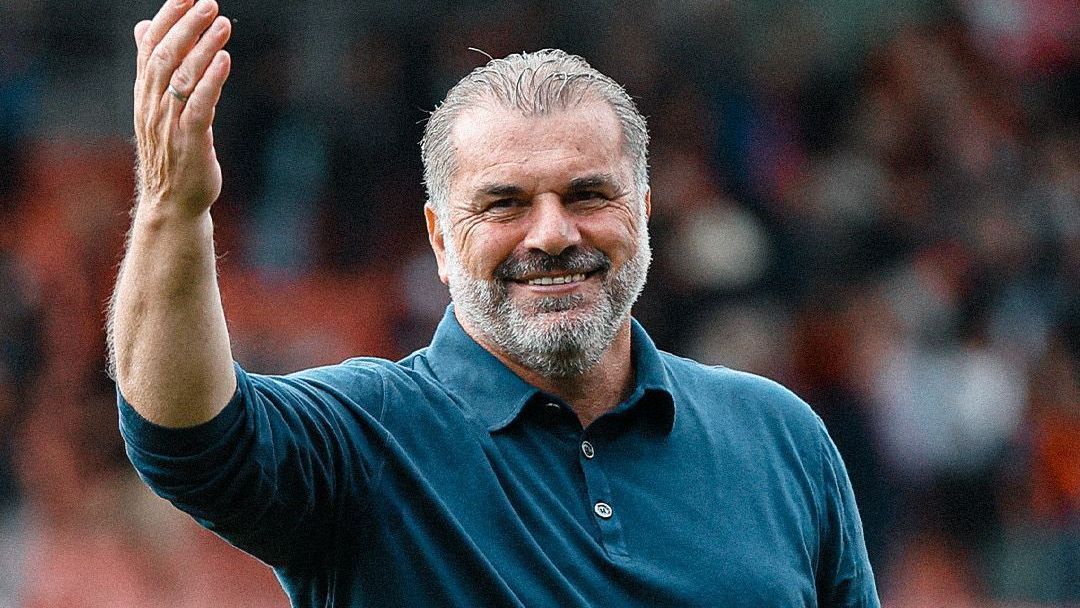 Al-Nassr anuncia Postecoglou como técnico em contrato de dois anos Al-Nassr anuncia Postecoglou como técnico em contrato de dois anos