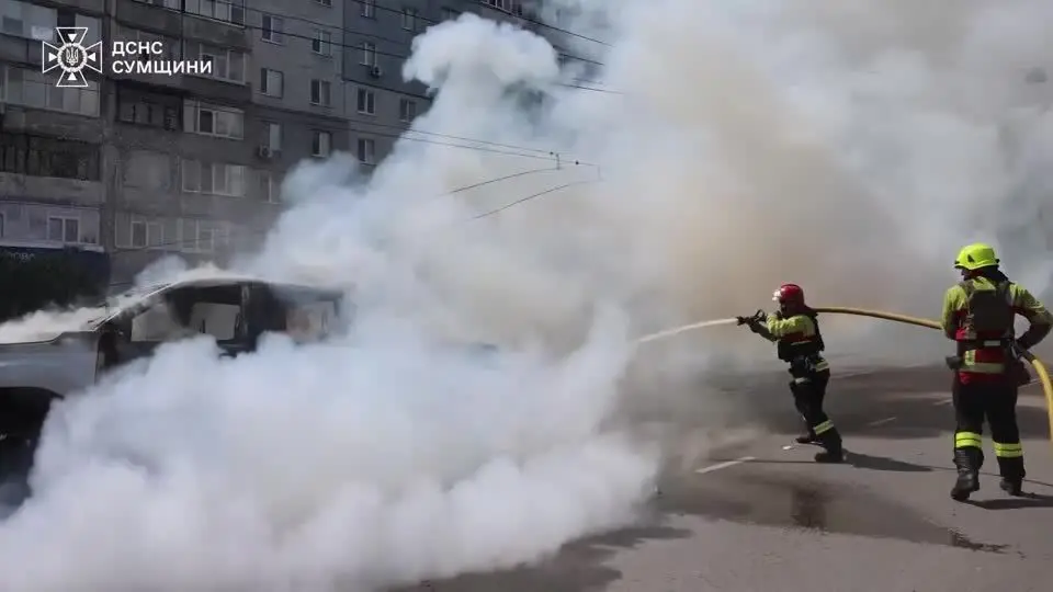 Ataque russo mata cinco pessoas em Sumy, na Ucrânia, diz autoridade local Ataque russo mata cinco pessoas em Sumy, na Ucrânia, diz autoridade local