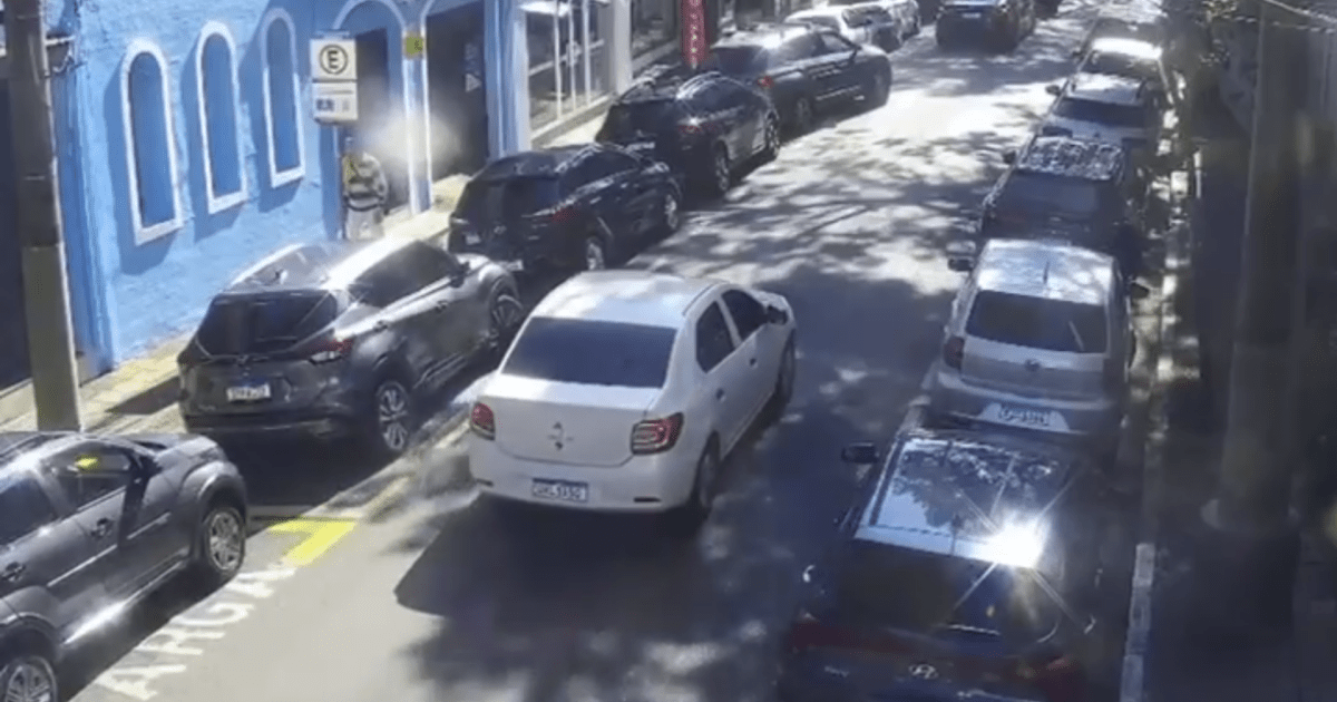 Carro de suspeitos foi 96 vezes a local que tenente da Rota frequentava Carro de suspeitos foi 96 vezes a local que tenente da Rota frequentava