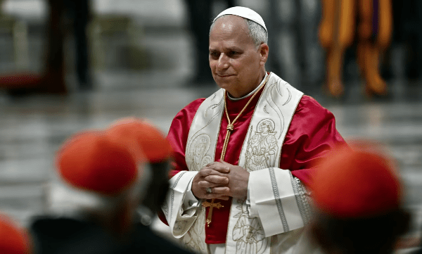 Sem aprovação do papa, grupo ultraconservador planeja ordenar bispos Sem aprovação do papa, grupo ultraconservador planeja ordenar bispos