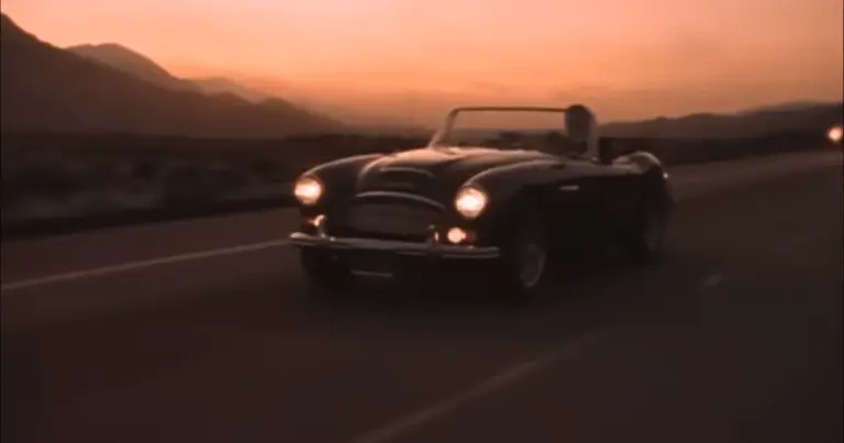 Dia do Rock: 6 carros que roubaram a cena em clipes icônicos