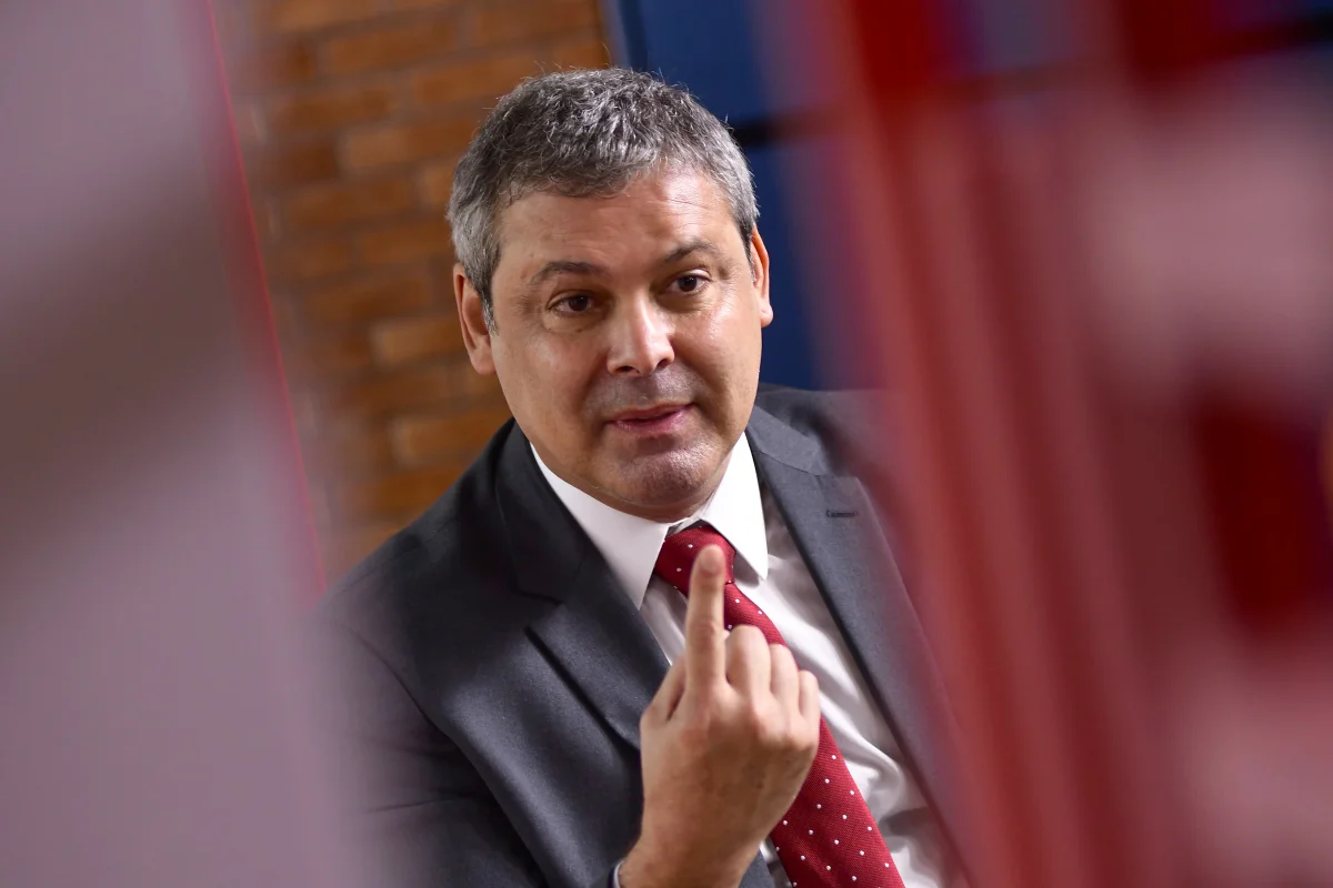 Deputado diz que carta de Bolsonaro viola medidas e pede ao STF revogação da domiciliar Deputado diz que carta de Bolsonaro viola medidas e pede ao STF revogação da domiciliar